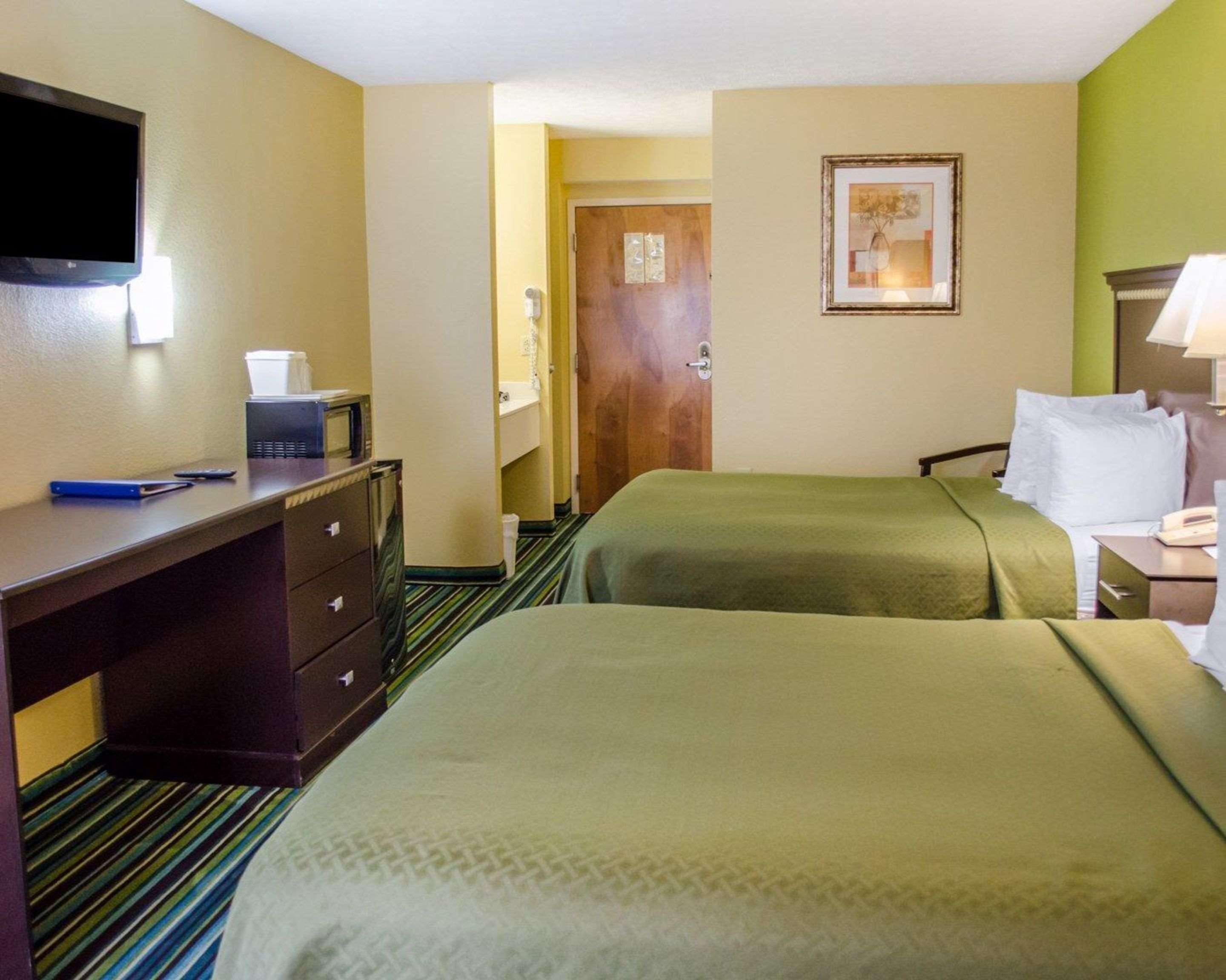 Quality Inn & Suites Medina - Akron West Экстерьер фото