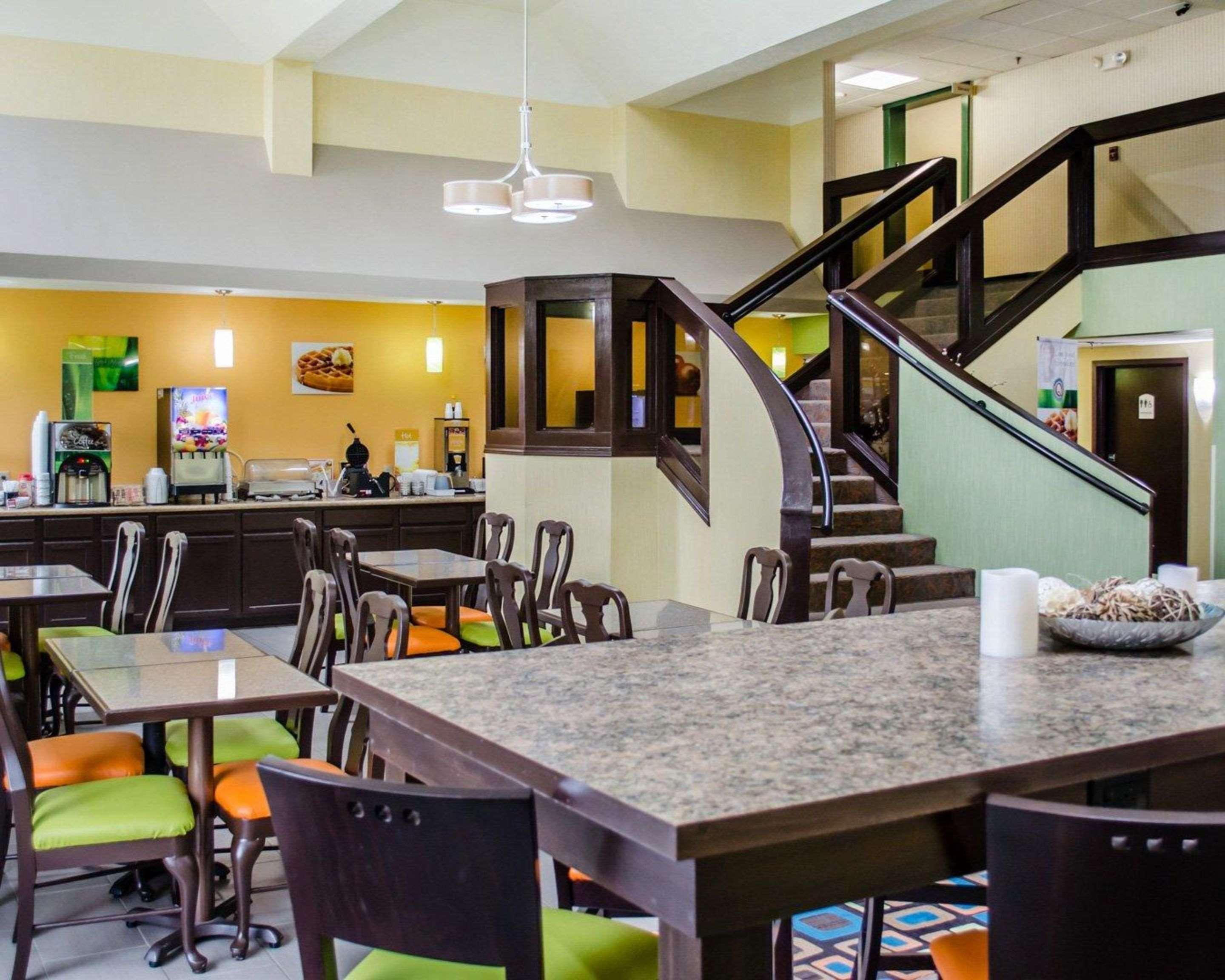 Quality Inn & Suites Medina - Akron West Экстерьер фото
